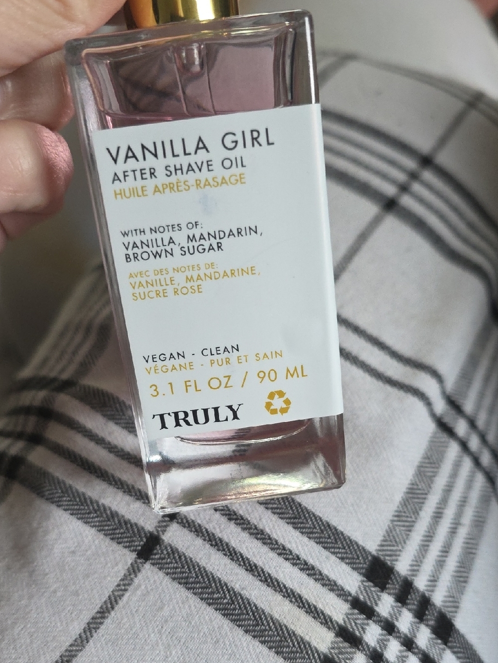 Truly vanilla girl shave oil in 3.1 fl oz
